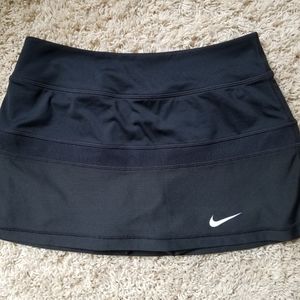 Nike tennis or running skirt